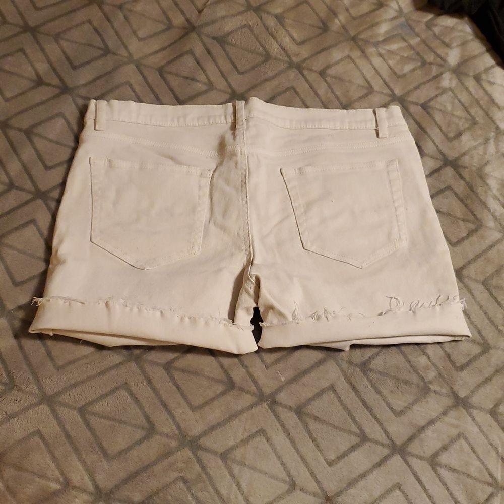 Joe's Jeans White Jean Shorts with Cuffed Hem - Picture 5 of 6